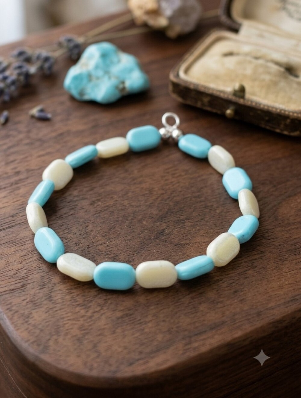Handmade Blue and Cream Beaded Bracelet NEW I'm